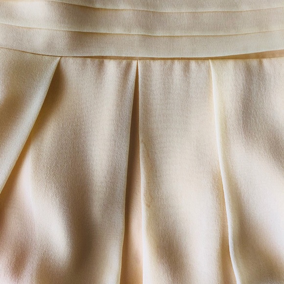 🎉HP🎉 Kay Unger Pale Yellow Pleated Dress, Size 4 - Picture 5 of 5